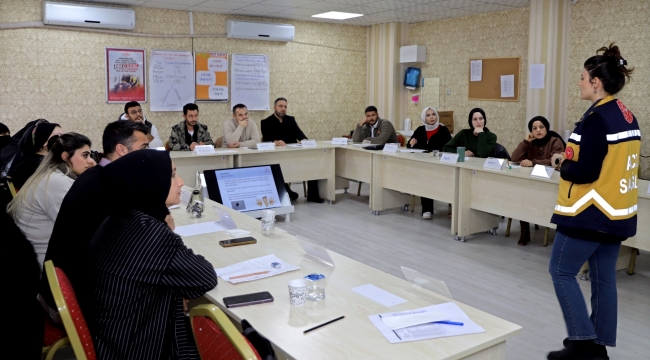 68 Yaşında Hayat Kurtarmayı Öğrendi: Naciye Teyze Herkese Örnek Oldu