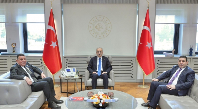 Başkan Özyavuz Müjdeyi Ankara'dan Verdi: Harran Yolu Duble Yol Olacak