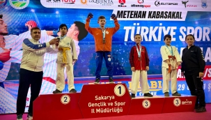 Eyyübiyeli Minik Karateciden Türkiye İkinciliği