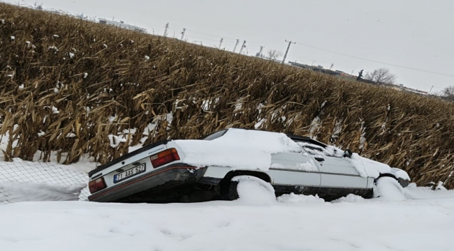 Harran'da Kontrolden Çıkan Araç Şarampole Devrildi