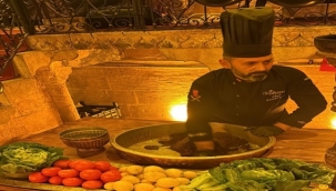 Kar Yağışına Rağmen Şanlıurfa'da Yılbaşı Coşkusu Sıra Gecesinde Yaşandı!