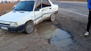Şanlıurfa'da iki otomobil çarpıştı, 3 yaralı 