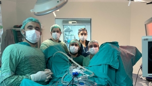 Şanlıurfa'da Nadir Uygulanan Yöntem Viranşehir Devlet Hastanesi'nde