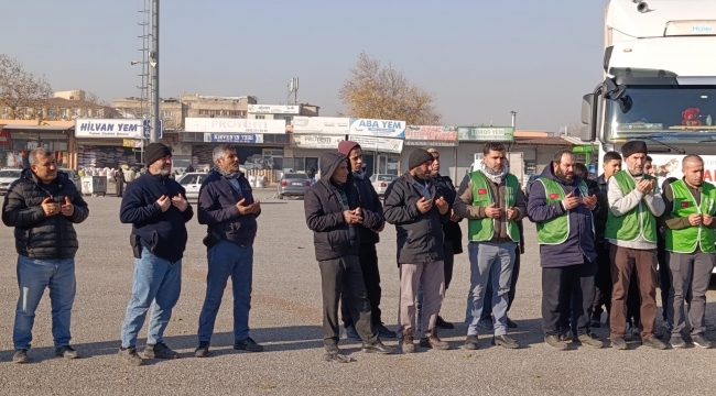 Şanlıurfa'dan Halep'e 3 tır insanı yardım gönderildi