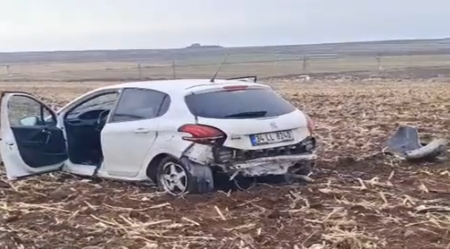 Siverek'te Şok Kaza: Otomobil Boş Tarlaya Devrildi