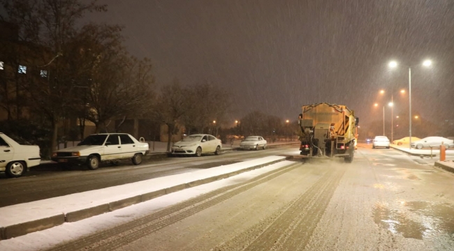 Viranşehir Belediyesi Karla Mücadelede Sahada