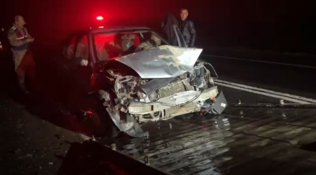 Viranşehir'de İki Otomobil Çarpıştı, 2 Yaralı