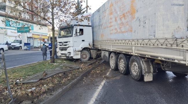 Viranşehir–Şanlıurfa Yolunda Zincirleme Kazalar: 5 Yaralı