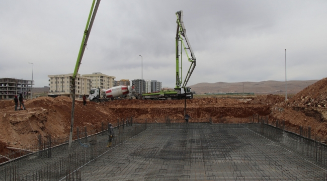 Başkan Canpolat, Haliliye'ye yüzme havuzu kazandırıyor