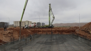 Başkan Canpolat, Haliliye'ye yüzme havuzu kazandırıyor