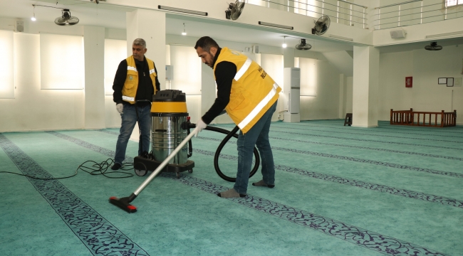 Haliliye'de Ramazan öncesi camilerde temizlik seferberliği 