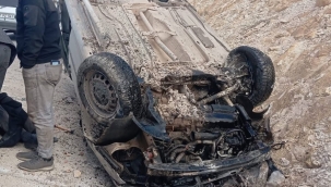 Şanlıurfa'da araç takla attı, 2 yaralı 