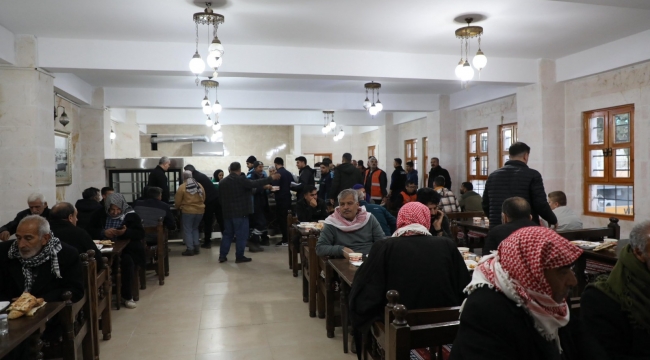 Viranşehir'de İlk İftar Halk Sofrasında Yapıldı