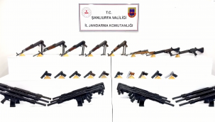 Viransehir'de Jandarma'dan Silah Baskını: Çok Sayıda Silah Ele Geçirildi