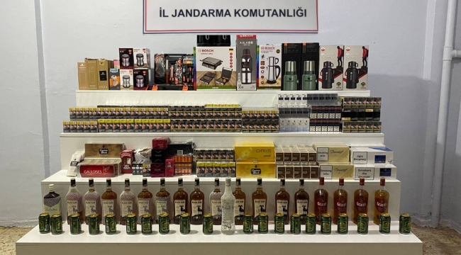Viranşehir'de Kaçak Ürün Operasyonu: Alkol, Sigara, Çay
