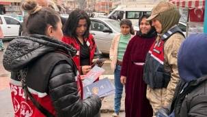 Akçakale'de Broşürlerle Şiddet Önleme Çalışması