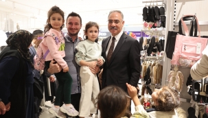 Babaları Gibi Nazlarını Çekiyor