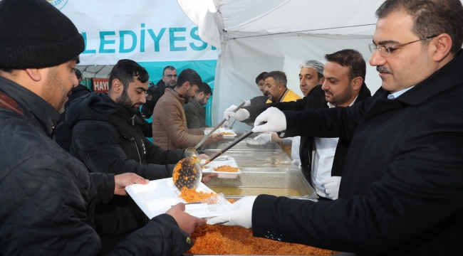 Başkan Canpolat, İftar sofrasında vatandaşlarla buluştu 