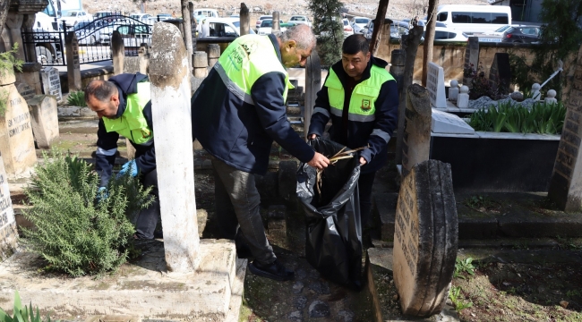Büyükşehir, Mezarlıkları Bayrama Hazırlıyor 