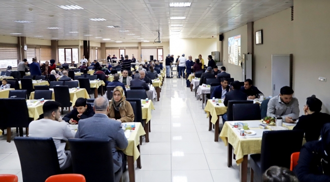 İl Sağlık Müdürü Berk, Sağlık Çalışanlarıyla İftar Programında Buluştu