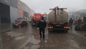 Şanlıurfa'da Depo Yangını, Polis ve İtfaiye Seferber Oldu