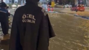 Şanlıurfa'yı Sağanak Vurdu: Yollar Sele Döndü