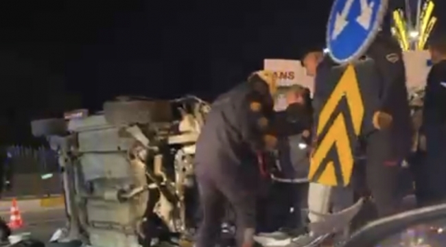 15 Temmuz Kavşağında Panik Anları! Araç Yan Yattı