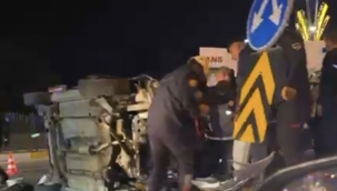 15 Temmuz Kavşağında Panik Anları! Araç Yan Yattı