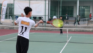 23 Nisan Tenis Turnuvası Başladı