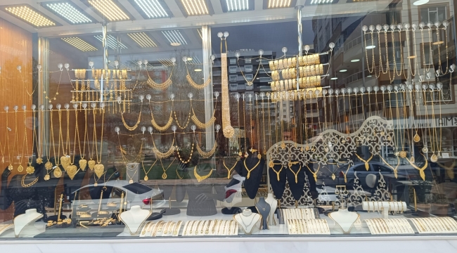 Altın Güvenli Liman Oldu: Panik Yapmayın