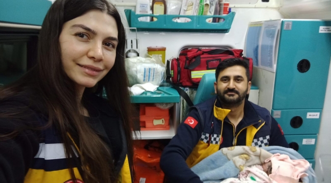 Ambulansta Mucize Doğum 