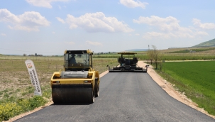 Büyükşehir, 14 Kilometrelik Grup Yolunu Asfaltla Buluşturuyor