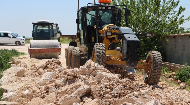 Büyükşehir, Harran'da 7,2 Kilometrelik Yolu Yeniliyor