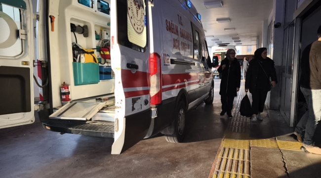 Haliliye'de Korkutan Kaza: İş Makinesi Bir Anda Devrildi