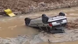 Karaköprü'de Şoke Eden Kaza! Otomobil Bir Anda Dereye Düştü