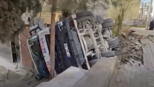Şanlıurfa'da Tehlike Saçan Kaza: Mikser Bahçeye Girdi