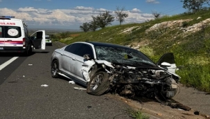 Şanlıurfa'da Üç Aracı Karıştığı Zincirleme Kaza, 3 Ölü, 5 Yaralı  