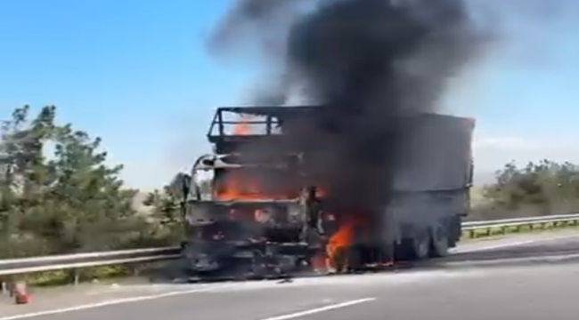 Urfa'da Araç Yangını: Ekipler Seferber Oldu