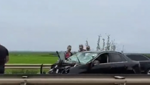 Viranşehir Yolunda Feci Kaza: Otomobil Traktöre Çarptı, 4 Yaralı