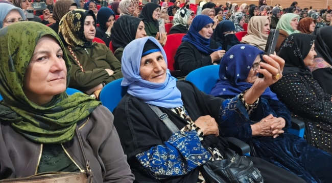 Büyükşehir Belediyesi'nden Anneler Günü İçin Anlamlı Program