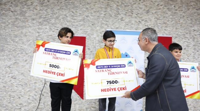 Eyyübiye'de Satranç Turnuvası Yapıldı