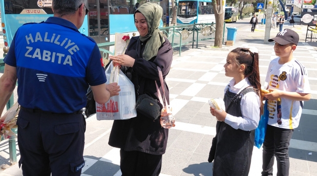 Haliliye Zabıtasından Anneler Günü'nde Anlamlı Jest