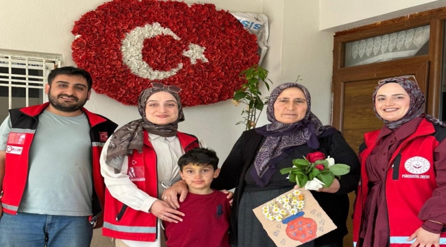 Şanlıurfa'da Anneler Günü'nde Yürekleri Isıtan Etkinlik