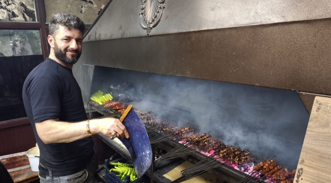 Şanlıurfa'da Ciğercilerde 1 Mayıs Yoğunluğu