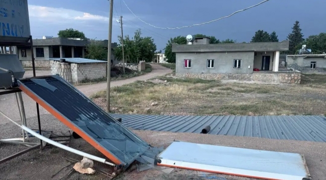 Şanlıurfa'da Şiddetli Rüzgar Çatılara Zarar Verdi