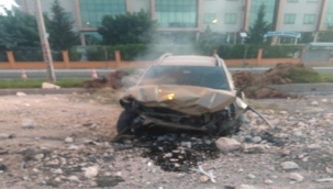 Şanlıurfa'da Trafik Kazası: Hurdaya Dönen Araçtan Ağır Yaralı Kurtarıldı
