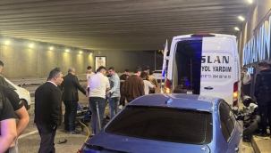 Şanlıurfa'da Trafik Kazası: İki Motosiklet Aynı Araca Çarptı