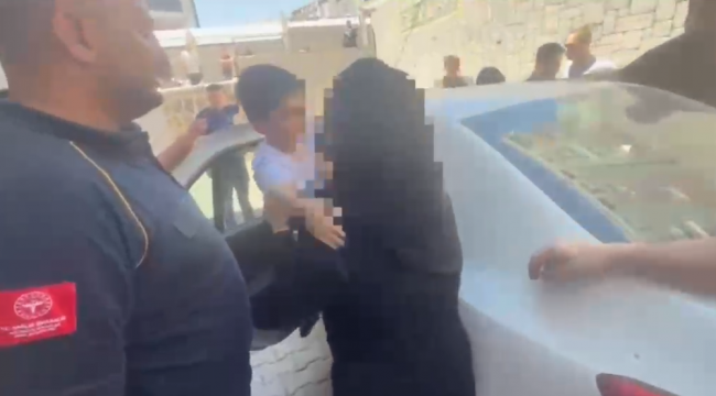 Bagajda Mahsur Kalan Çocuğu İtfaiye Ekipleri Kurtardı