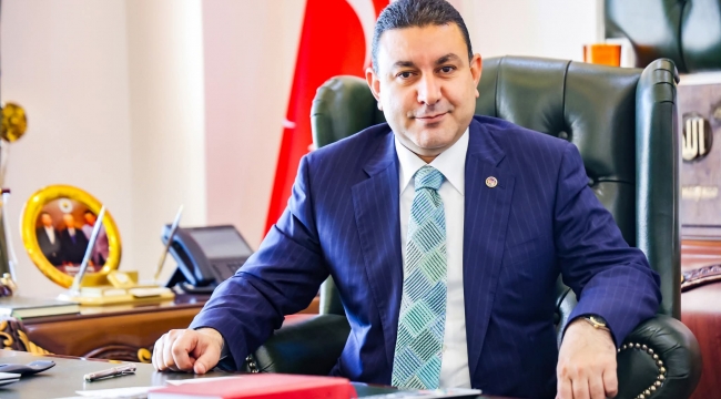 Başkan Özyavuz, Baba Toplumun Mihenk Taşıdır 