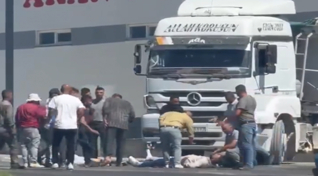 Birecik'te Feci Çarpışma! 2 Ağır Yaralı